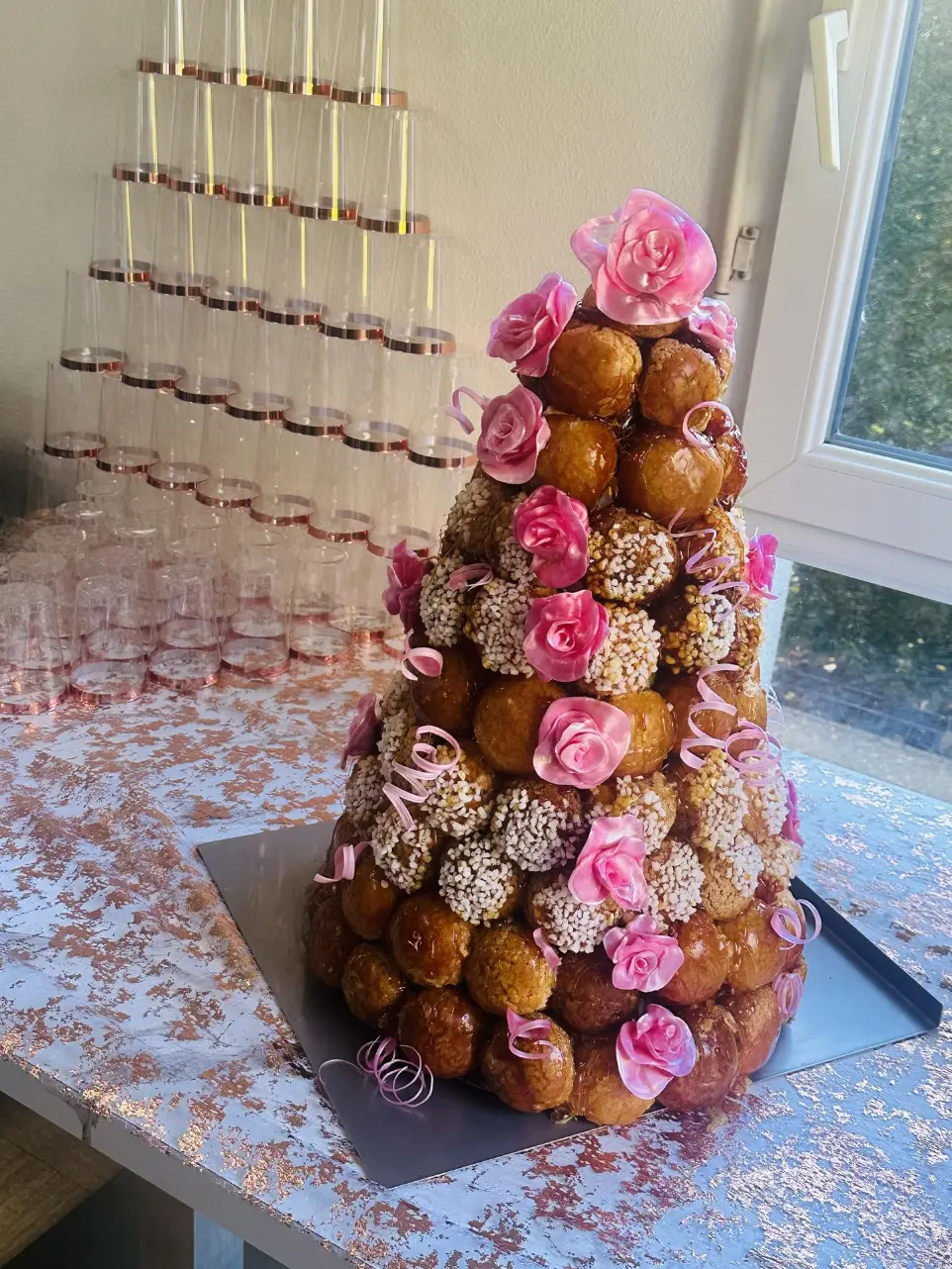 pièce monte vanille fleur en sucre tirée